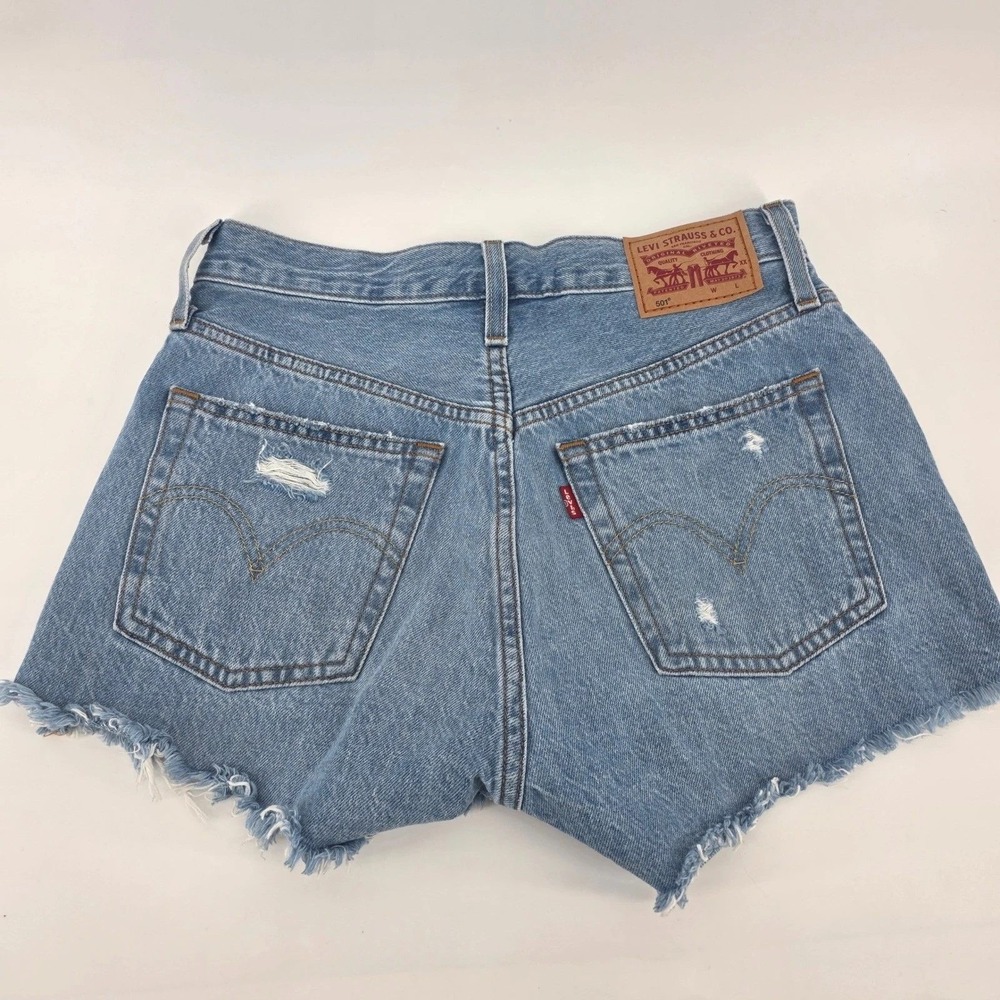 Levis Premium 501 Original Distressed Women Shorts Light Wash W27 Button Fly - Picture 3 of 11